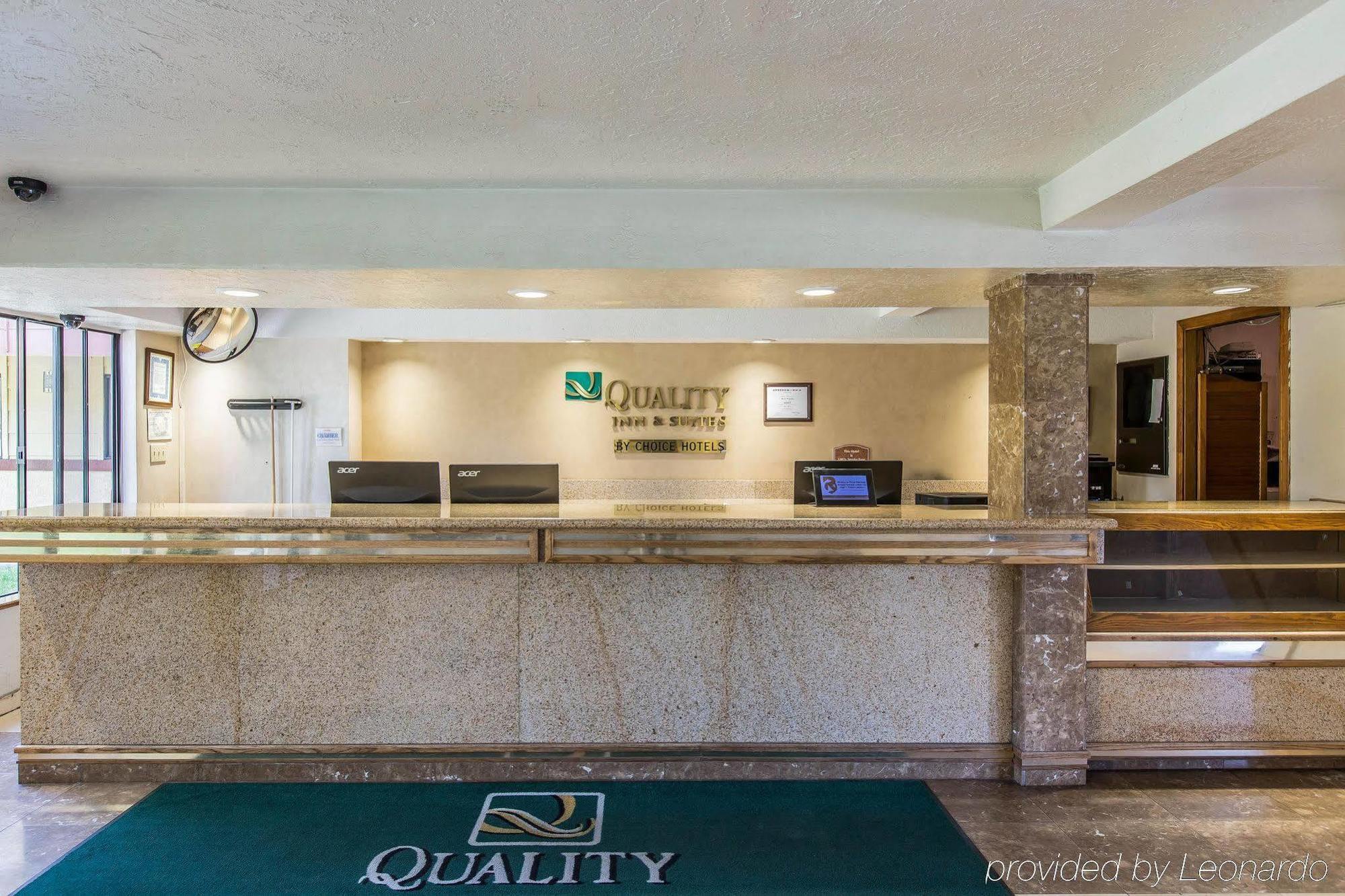 Quality Inn & Suites ベーカーズフィールド エクステリア 写真